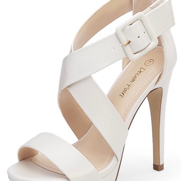 New in box women’s shoes - Picture 2 of 5